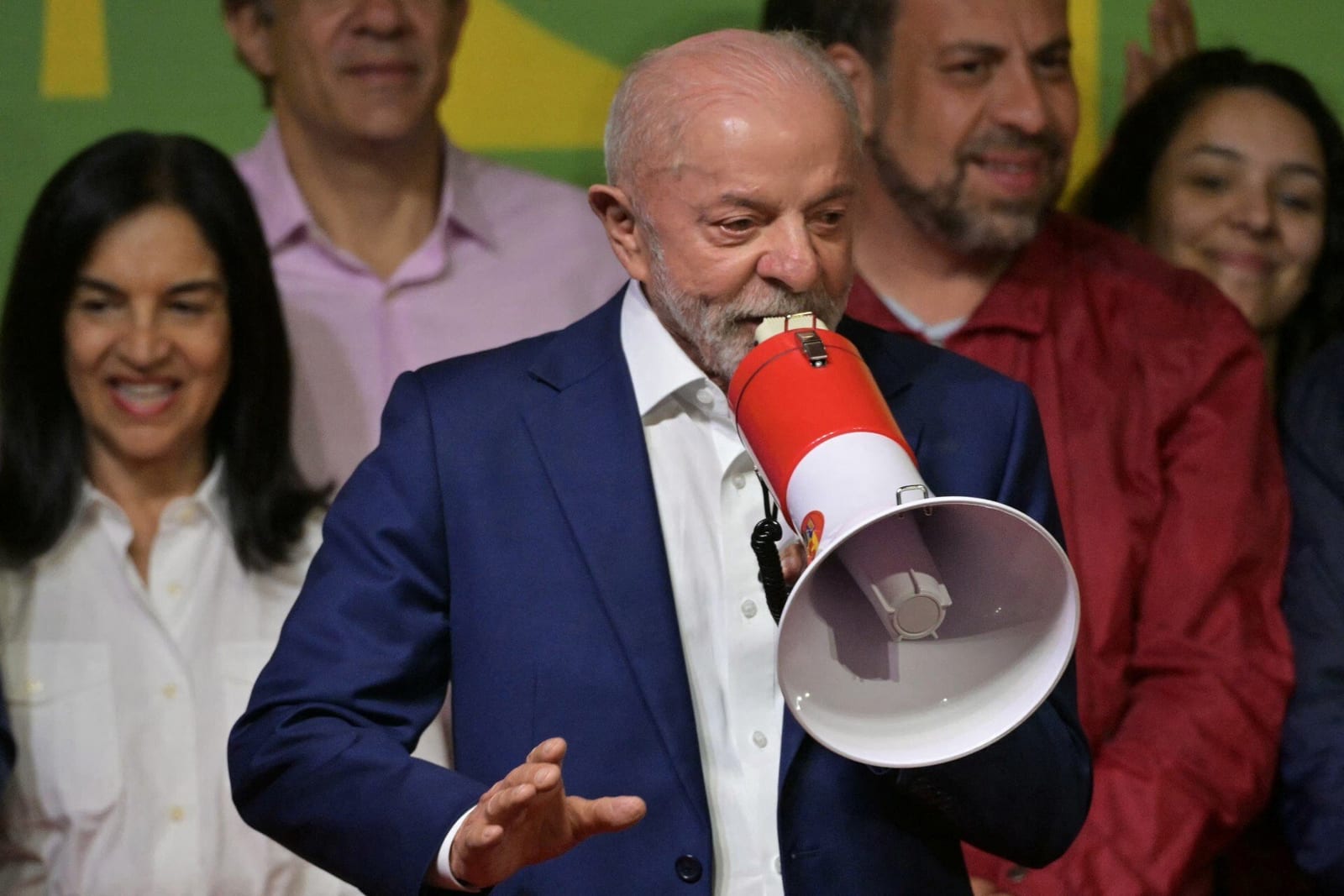 Lula comemora aprovação do fim da escala 6×1: "Uma conquista como essa jamais será revogada"