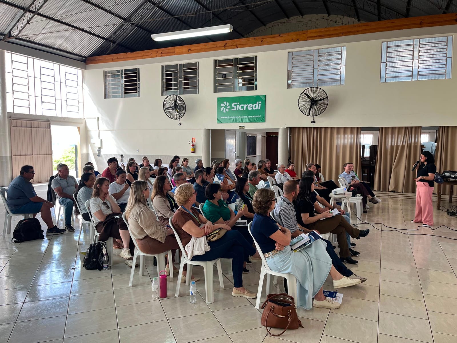 Capacitação reúne 50 conselheiros em Cruzeiro do Sul