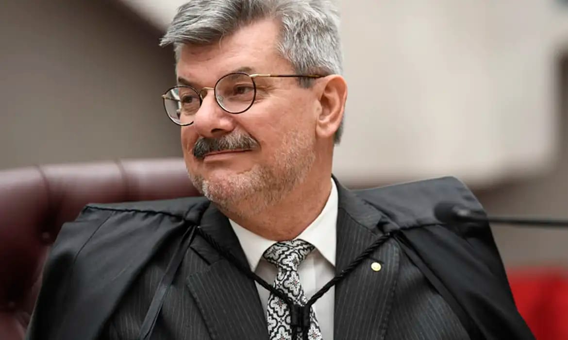 PGR pede perda do cargo do ministro Marco Buzzi do STJ
