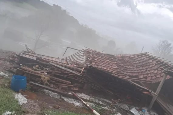 Temporal de granizo causa estragos em pelo menos 15 municípios do norte e noroeste do Estado