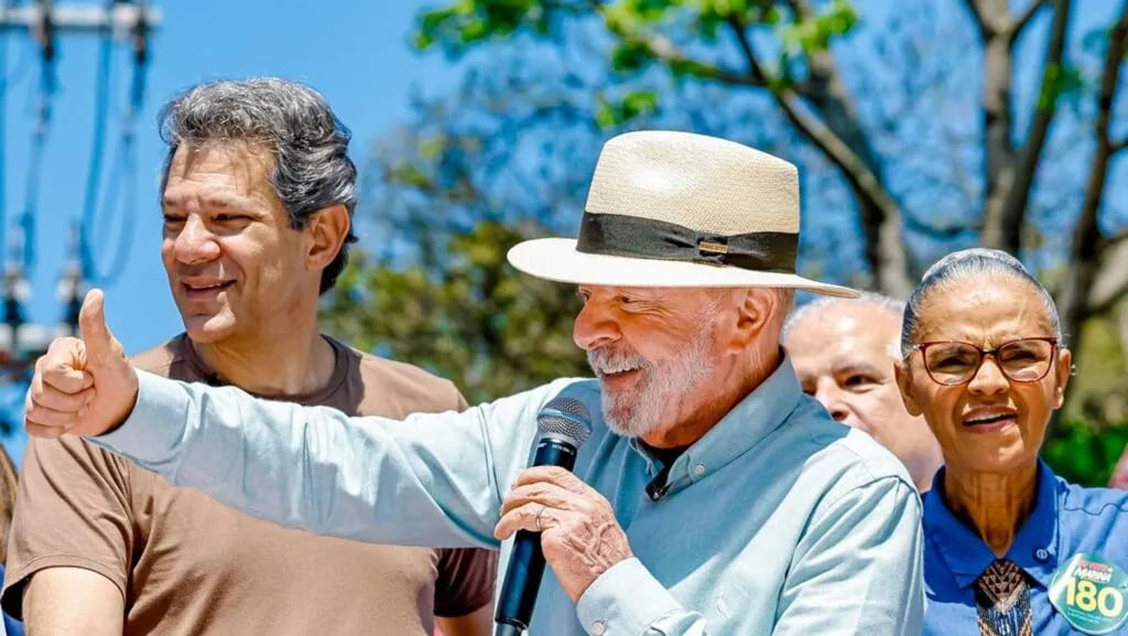 Lula faz atos no RJ e SP na véspera; vota em São Bernardo no domingo