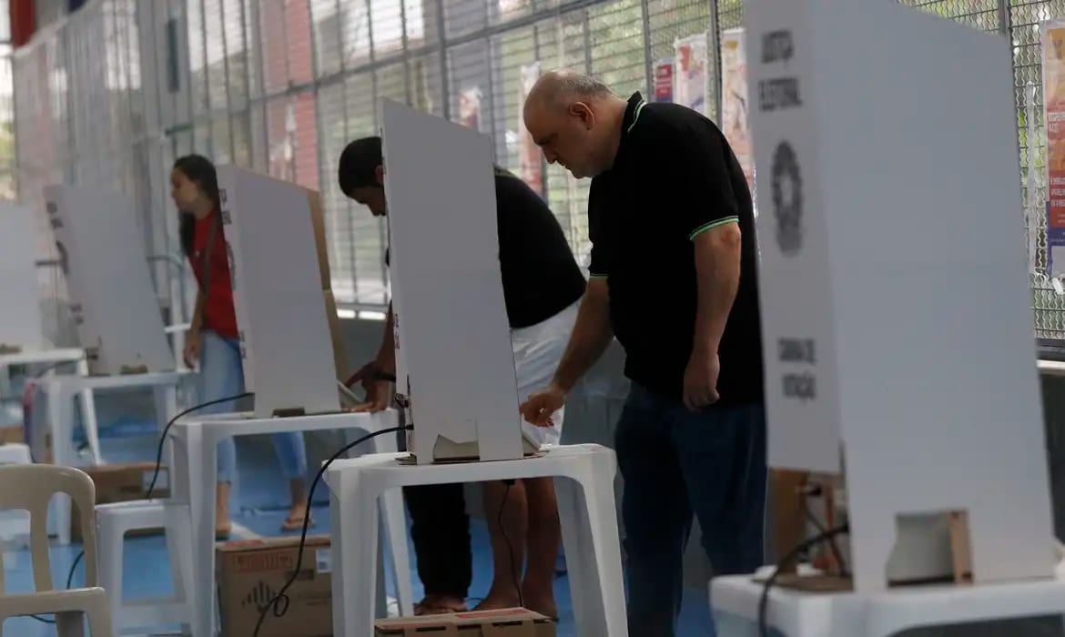TSE lança Manual do Eleitor com regras para votar em 4 de outubro