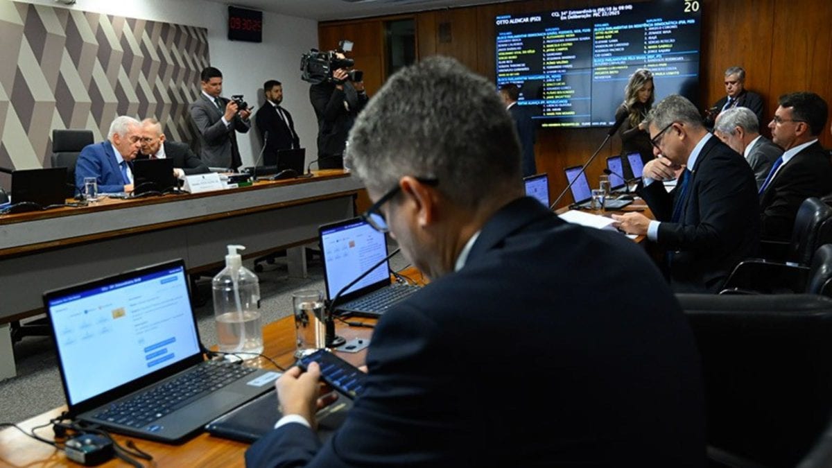 PEC da Segurança Pública avança no Senado e pode ter análise concluída na CCJ nesta quarta-feira (14); entenda o que pre