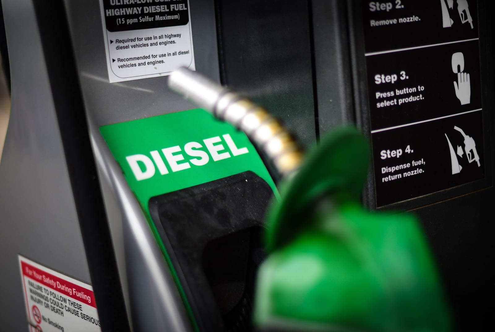 Governo avalia prorrogar subsídio de R$ 2,12 ao diesel por 30 dias