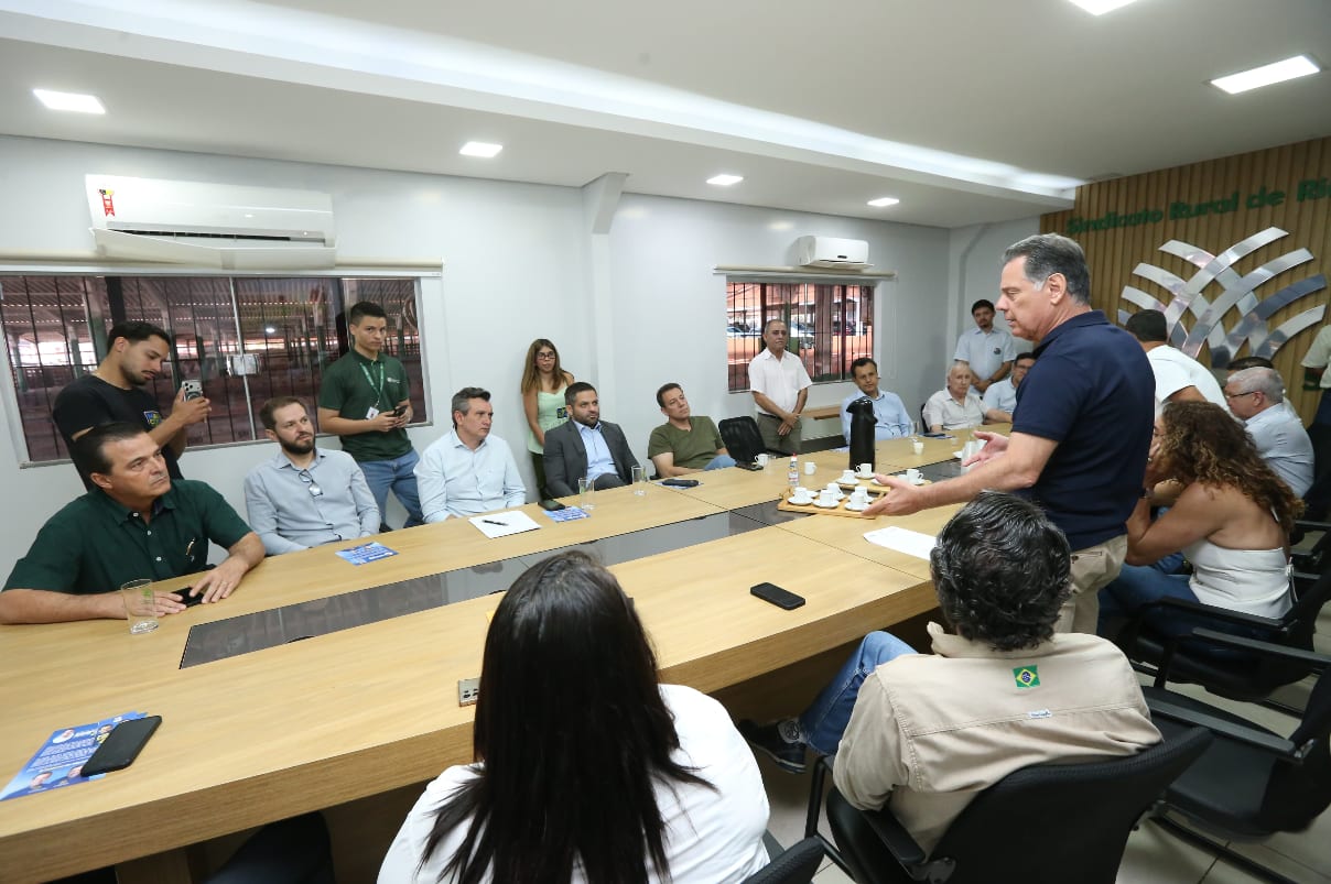 Marconi descarta 'taxa do agro' e promete R$ 1 bi para rede elétrica