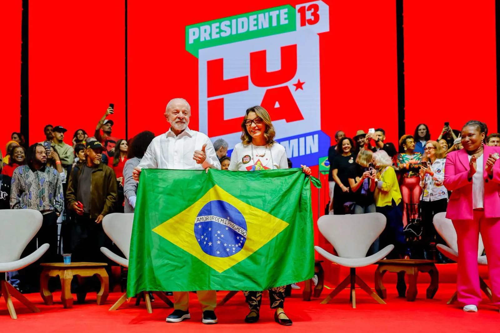 Lula quer PEC para tornar política cultural permanente