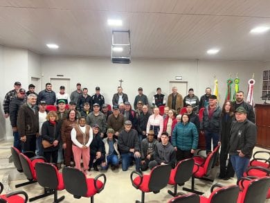 Programa Milho 100% entrega sementes grátis em Lagoa dos Três Cantos
