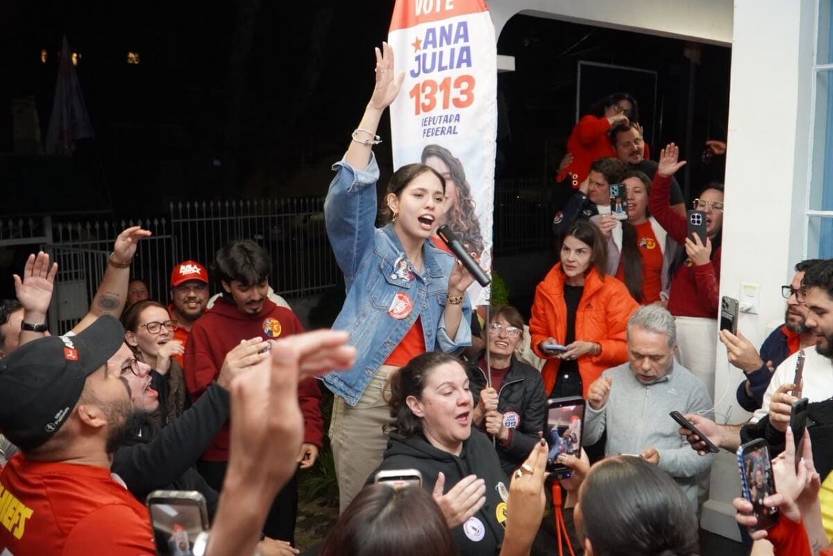 Ana Júlia é a mulher mais votada para deputada federal em Maringá