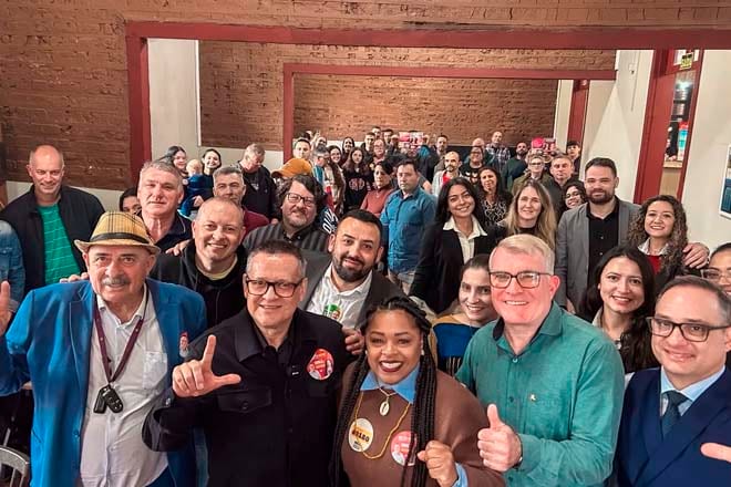 PSB de Gravataí inicia reconstrução e apresenta Beto e Bruna em encontro