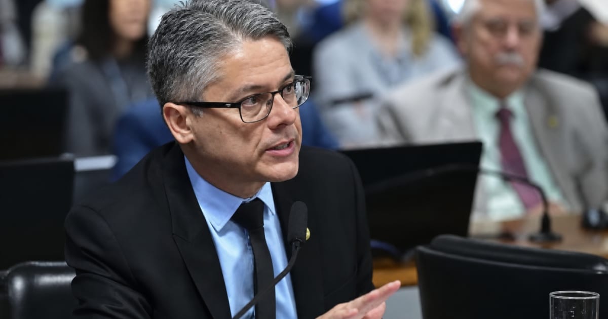 Pressão em Brasília: Alessandro Vieira anuncia novo pedido de impeachment contra Alexandre de Moraes