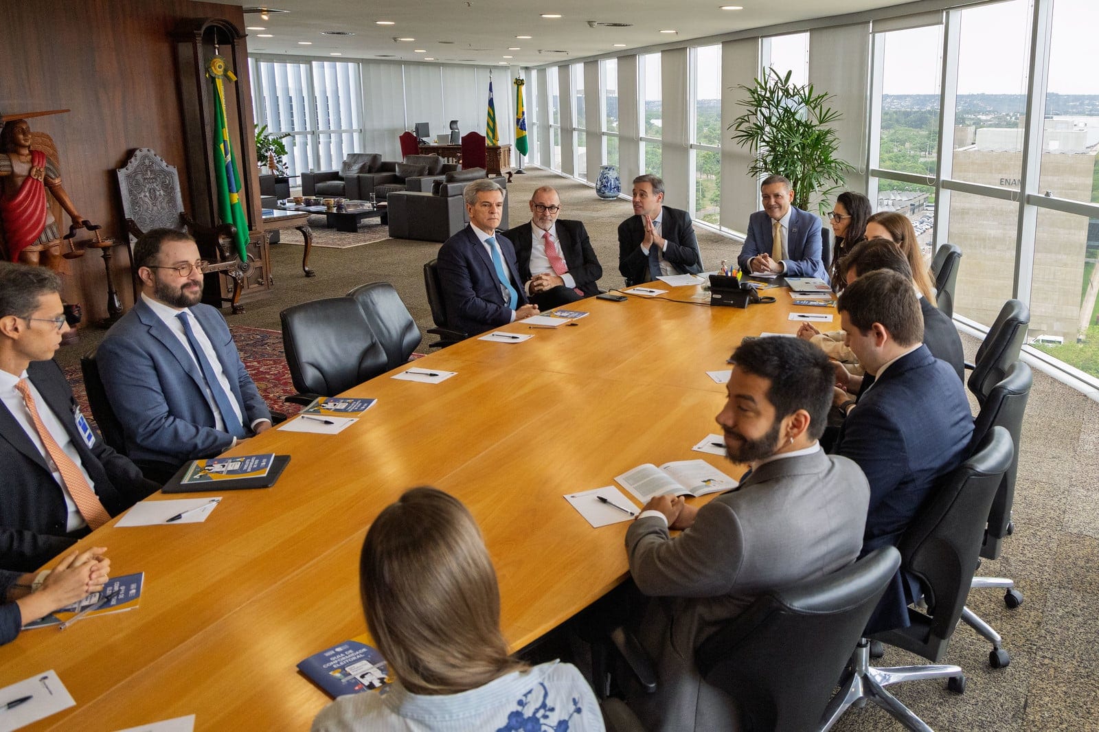 TSE reúne plataformas digitais para reforçar cumprimento das normas eleitorais no 2º turno