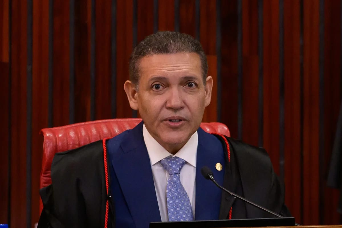 Kassio anuncia na TV apelo ao voto e lembra 'colinha' contra filas