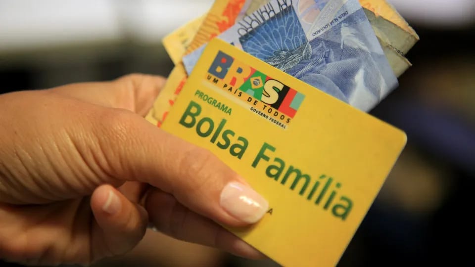 Bolsa Família vira bandeira eleitoral e terá obrigação de trabalhar