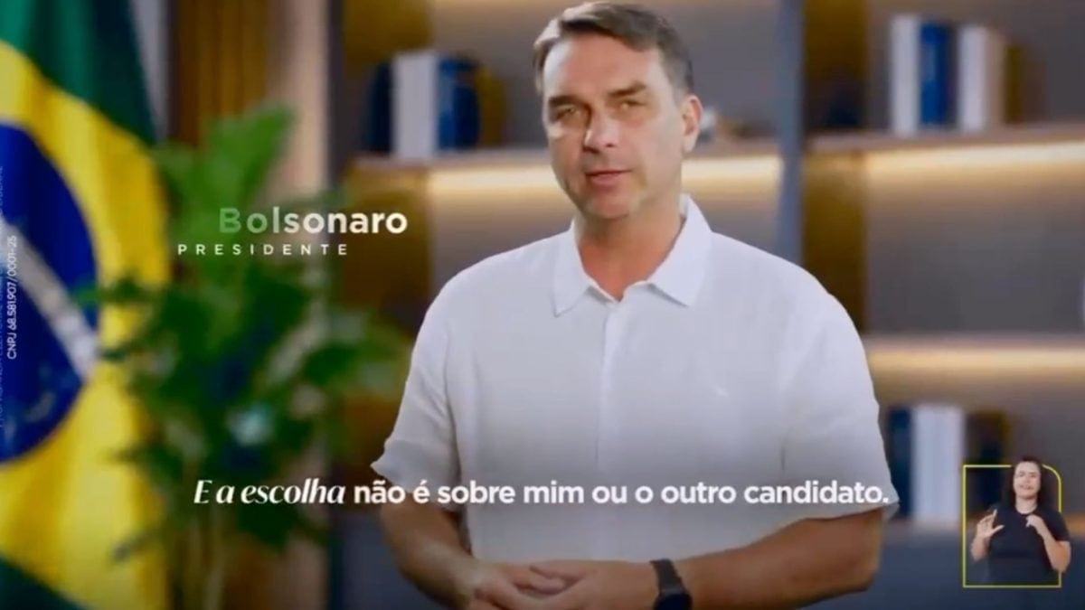 “Na urna, você é o dono do seu destino”, diz Flávio