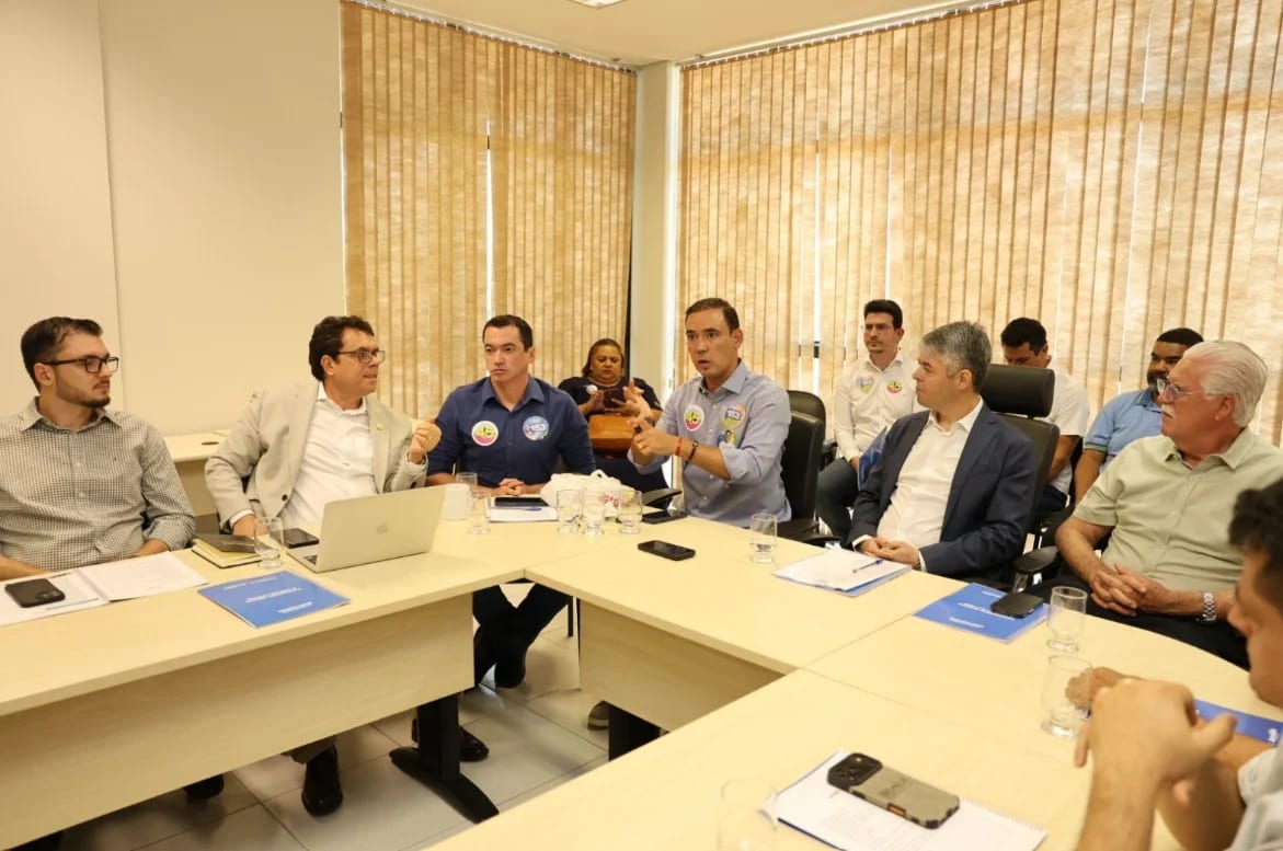 Vicentinho reúne construção civil e mineração em Palmas para discutir infraestrutura e investimentos