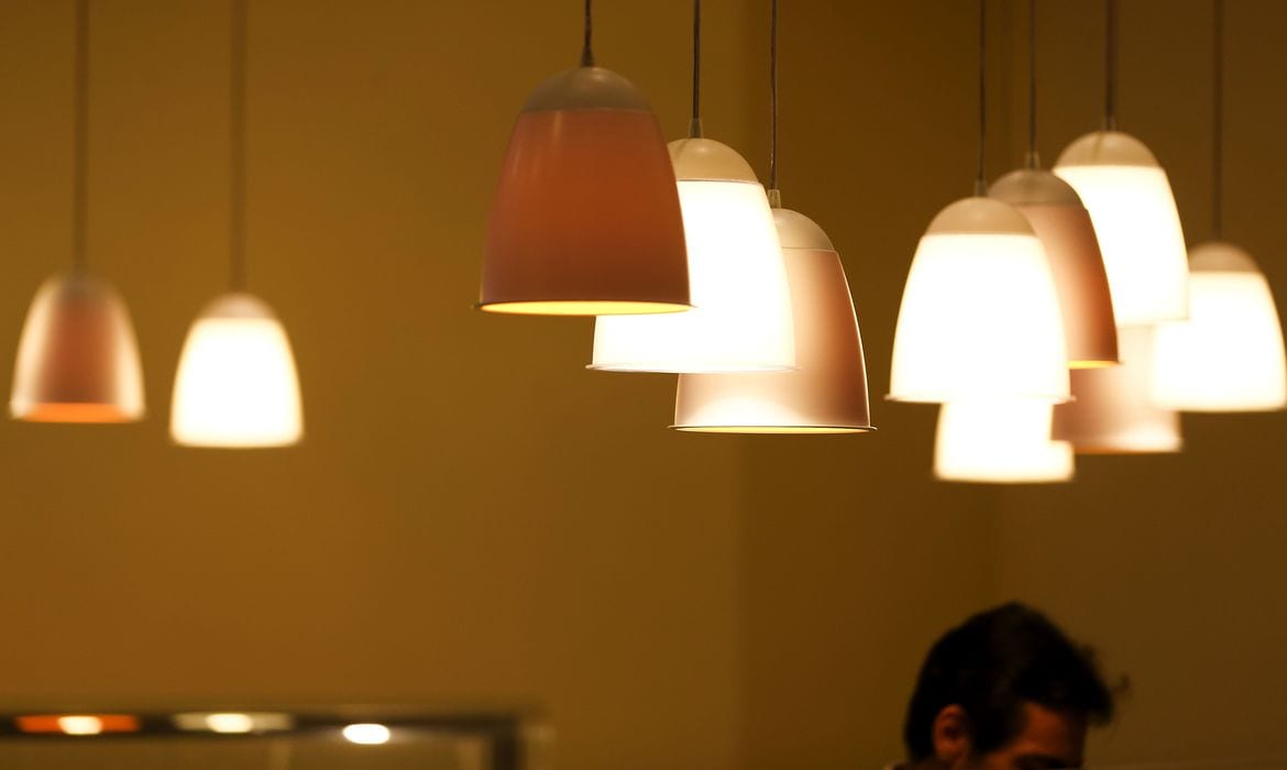 Regime especial para Região Norte deve reduzir conta de luz em até 24% em 2026