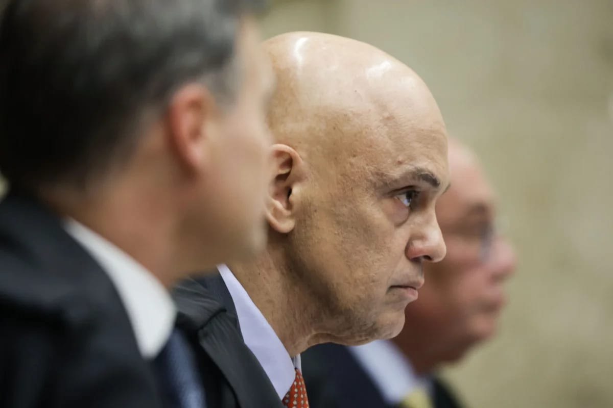 Moraes pede nova retirada integral de sigilo antes do julgamento