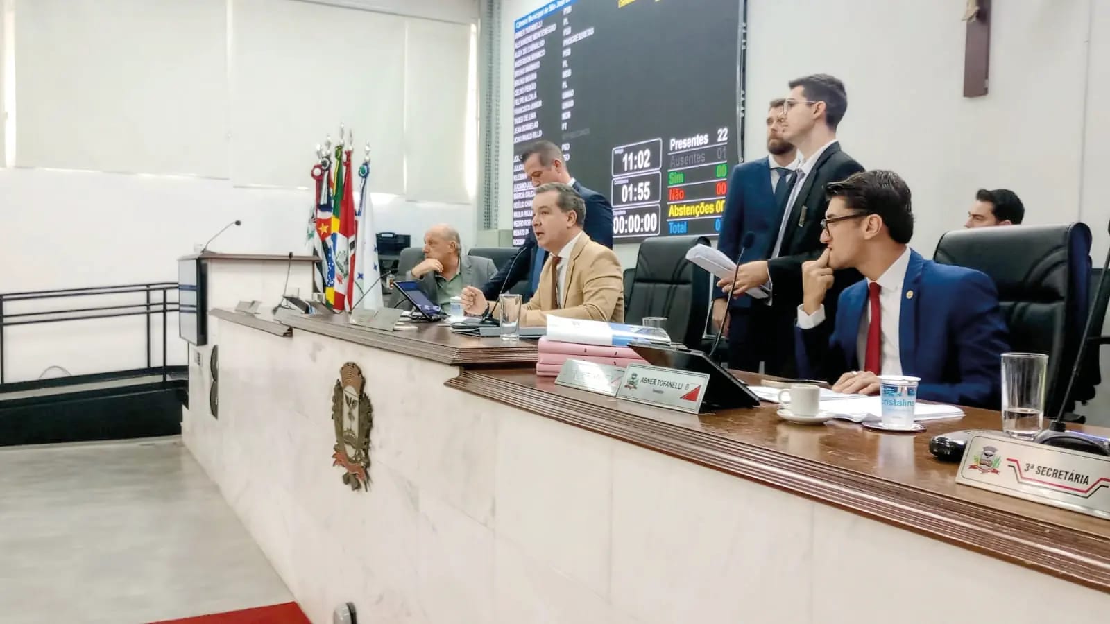 Câmara convoca sessão extra para votar projeto sobre 'venda da dívida' do Coronel