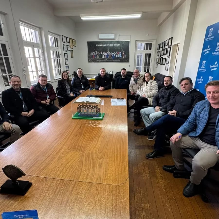Prefeitura de Ijuí discute projetos habitacionais com a Caixa