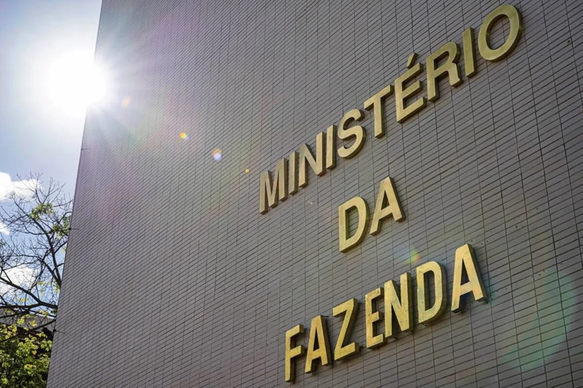 Blusinhas: gigante de entregas aciona Fazenda para ampliar corte no imposto