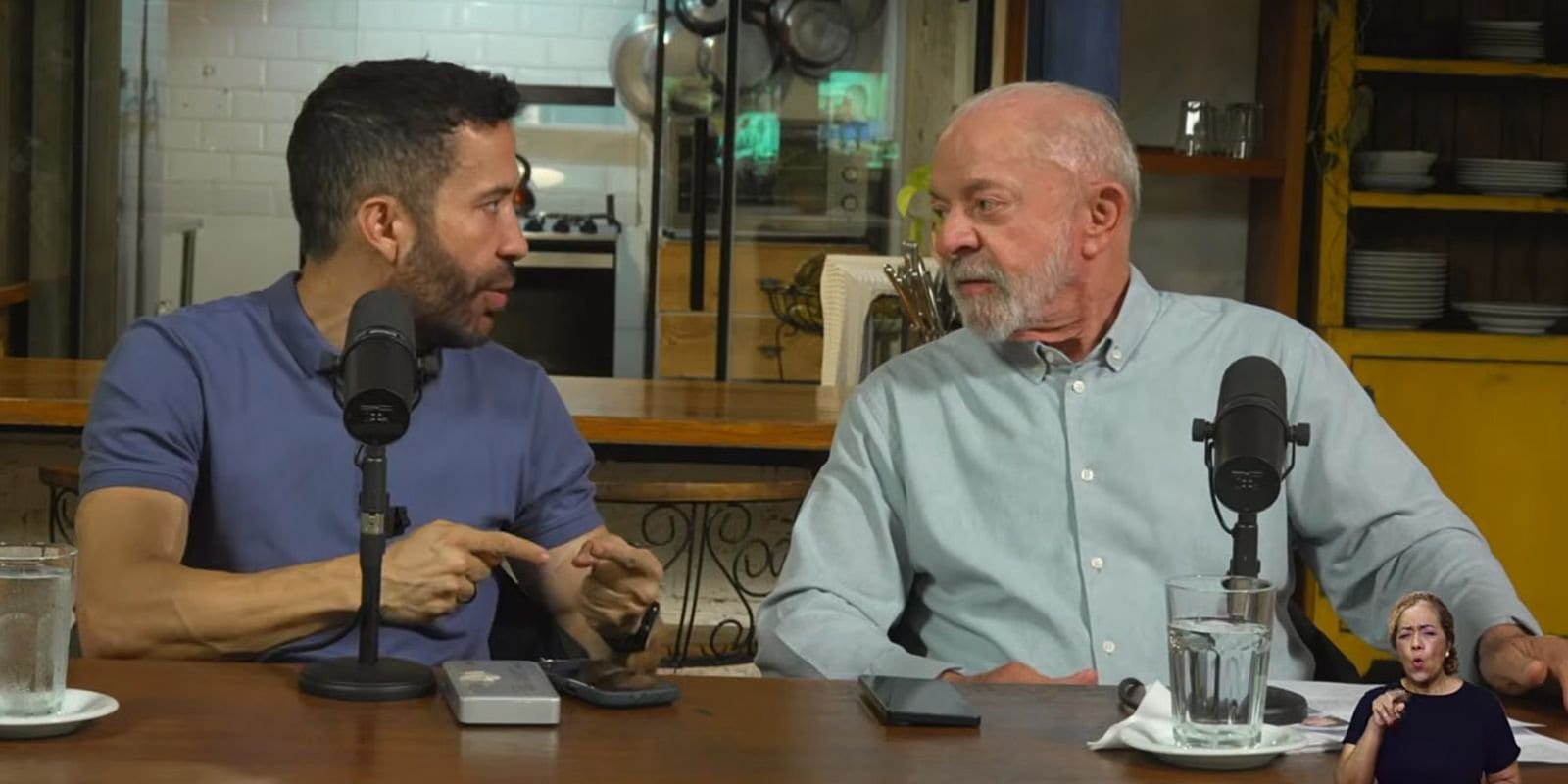 Lula mobiliza eleitores em live com Janones e foca em apelo a idosos e jovens