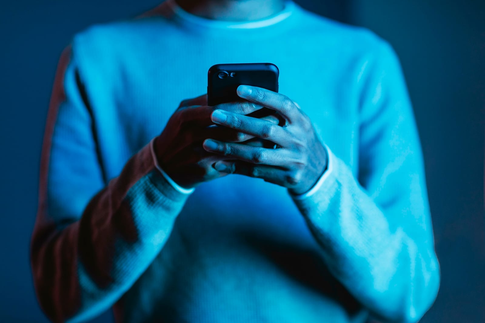 Fiscalização de trabalho de servidor não autoriza ofensa na internet