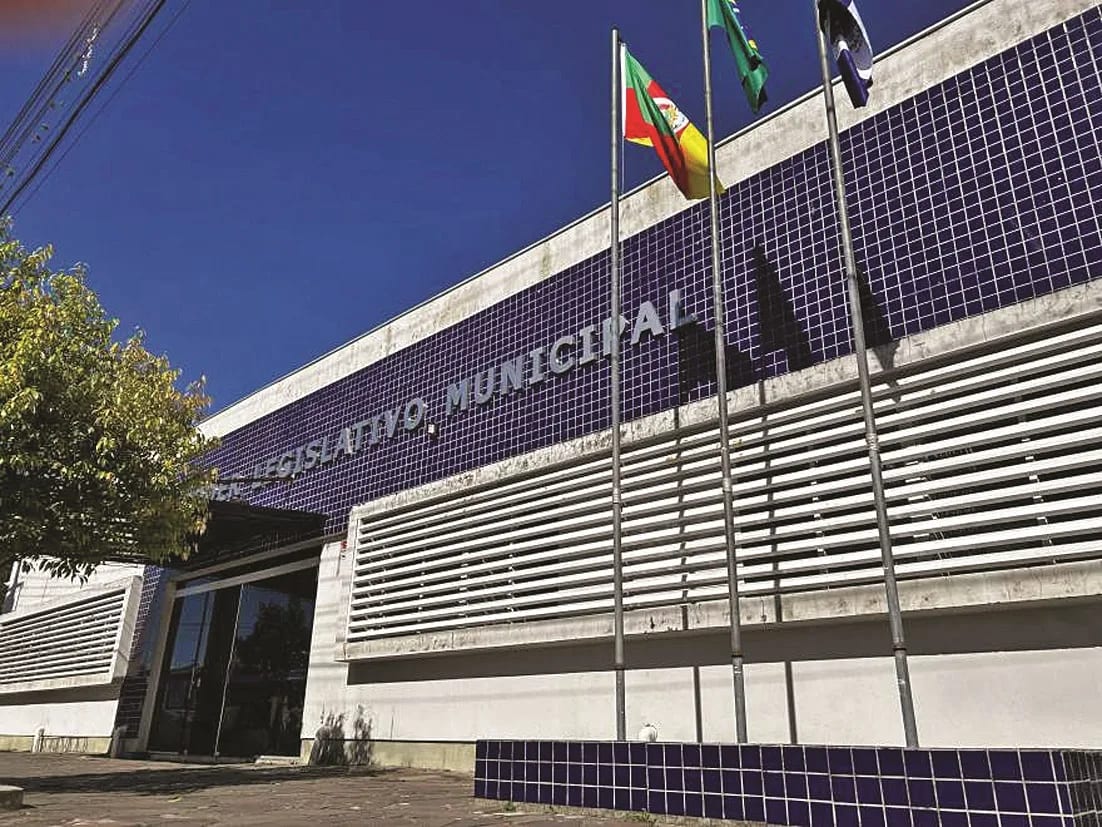 Prefeito veta PL que obrigava aviso à Câmara sobre inaugurações