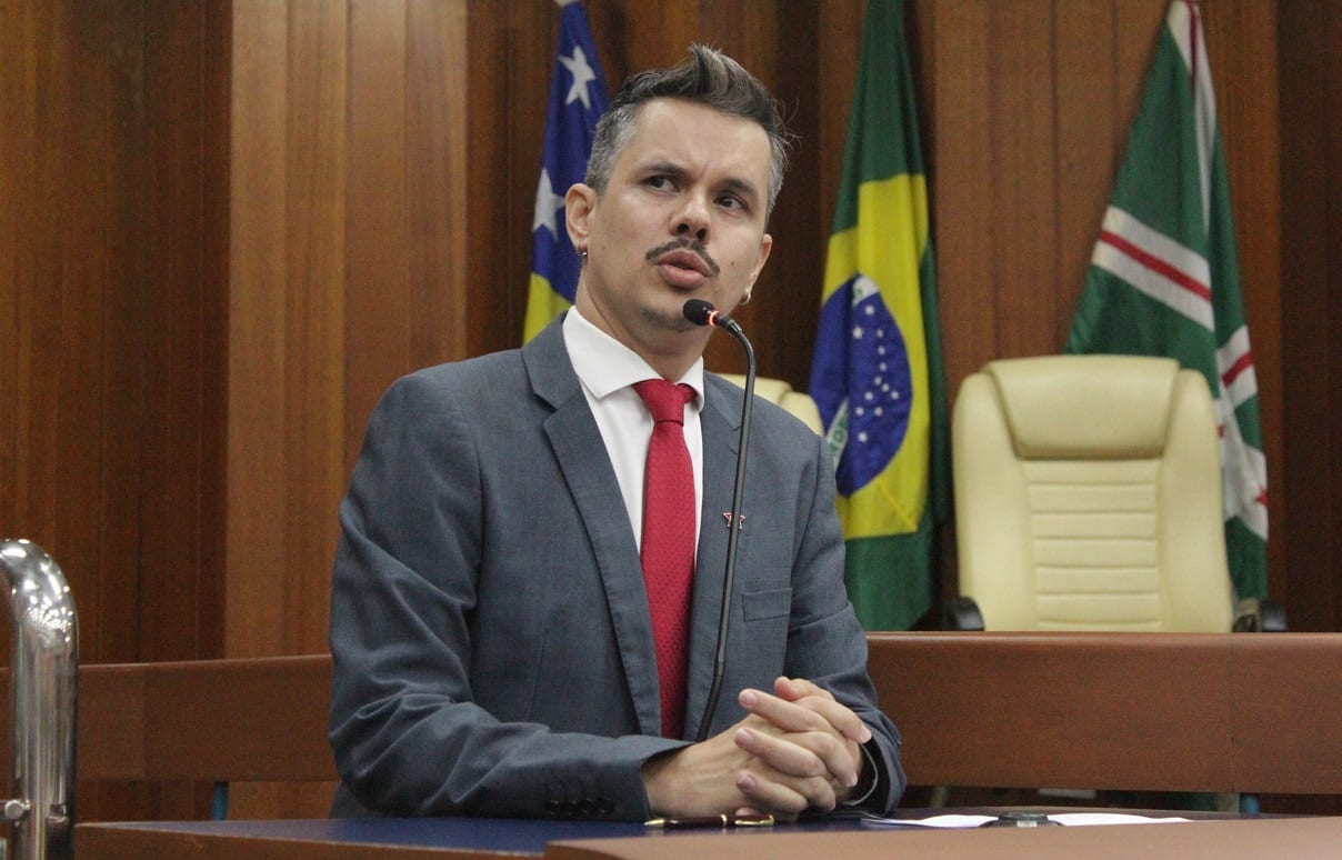 Fabrício Rosa surge como o 2º deputado estadual mais votado de Goiás