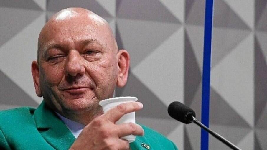 Empresários lançam campanha nacional contra votação do fim da escala 6×1 antes das eleições