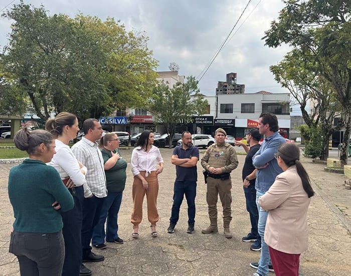 Braço do Norte reúne forças de segurança por crimes na Praça Padre Roer