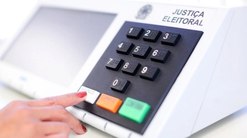 17 candidatos registram 'Bolsonaro' na urna; 15 são do PL