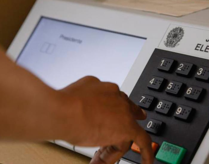 TRE-SC encerra julgamento de todos os registros de candidatura para 2026