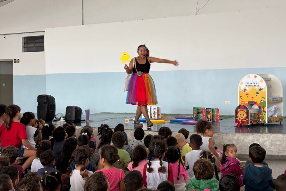 Escolas municipais de PP recebe doações de materiais do Projeto Estante de Historinhas