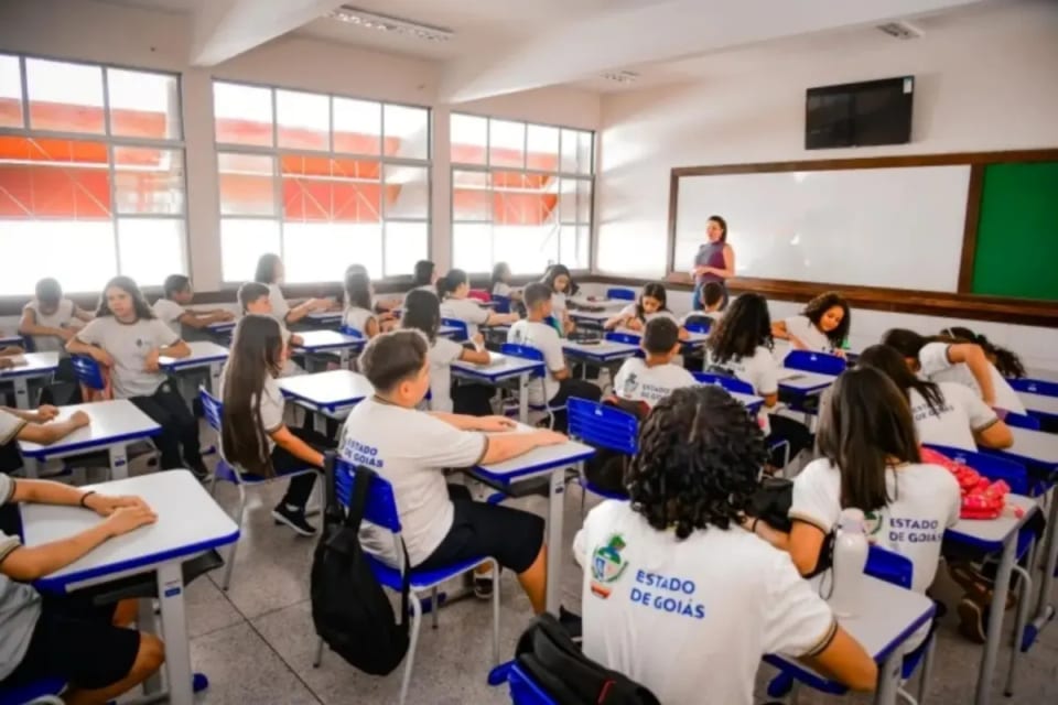 Justiça dá 10 dias para Seduc sanar falta de professores em Rio Verde