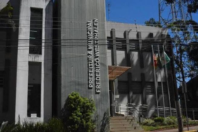 Prefeitura de FW antecipa ponto facultativo do Dia do Servidor Público