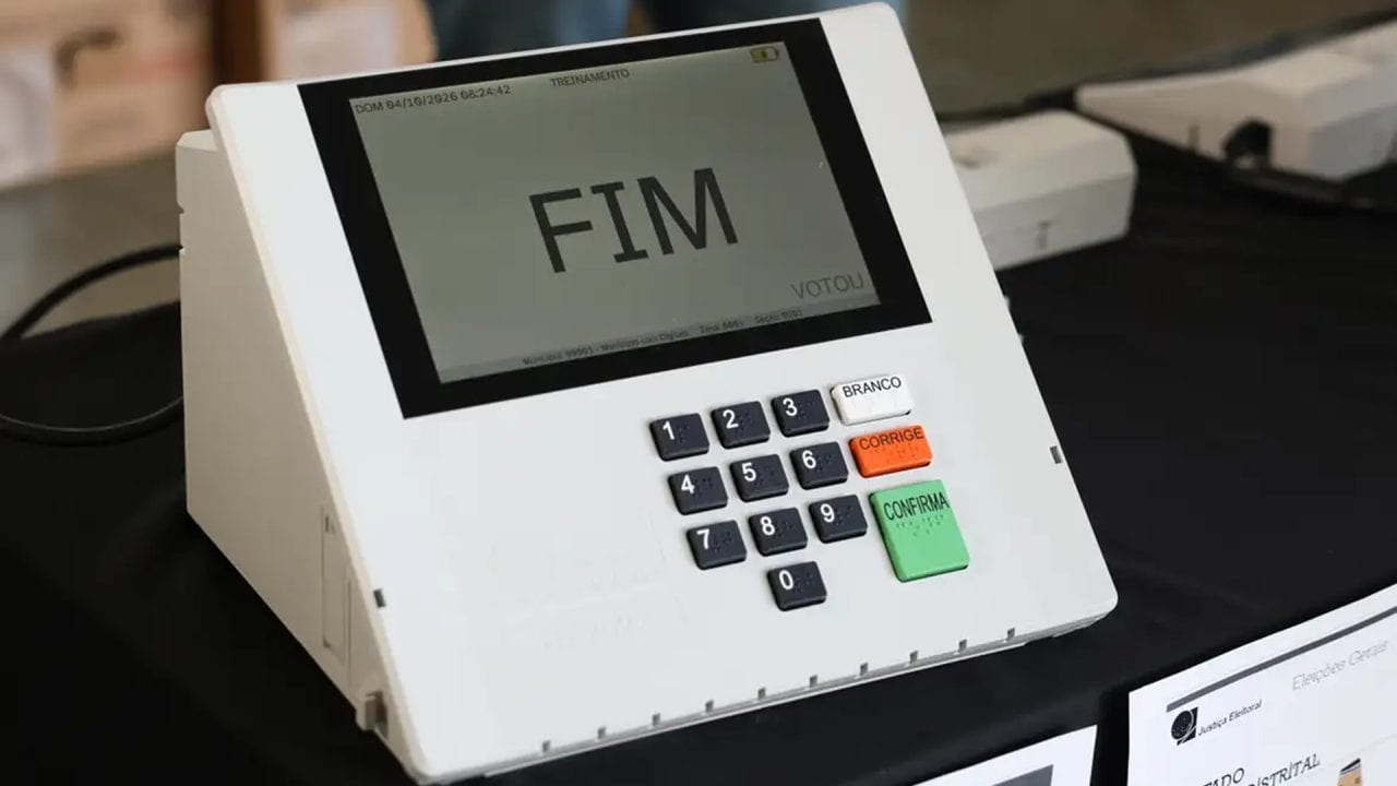 Urnas eletrônicas já encerradas não podem ser reabertas após fechamento da votação