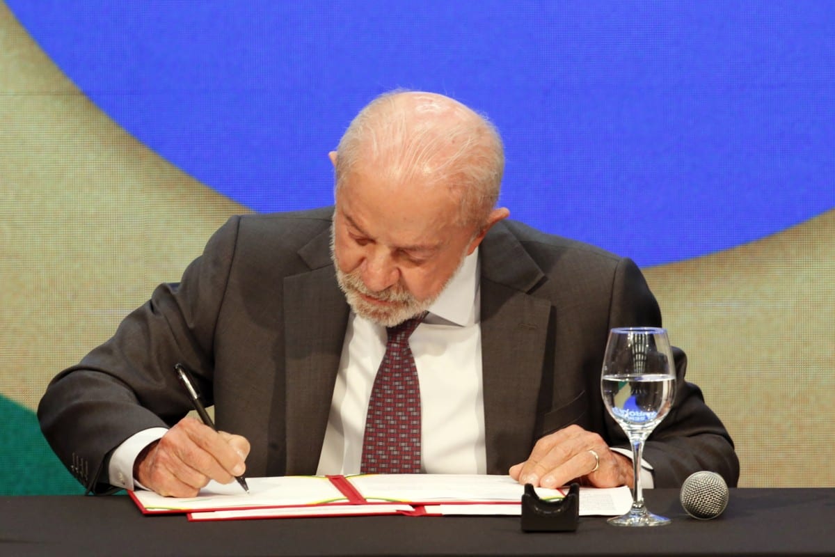 Governo Lula prepara projeto para reforçar compromisso com centro da meta fiscal