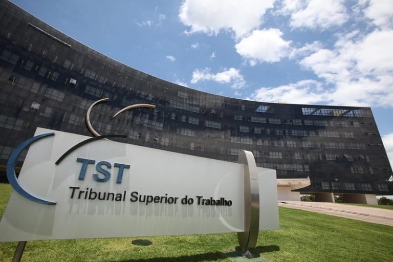 PL 2999/26 cria quarentena de 10 anos para tribunais e agências reguladoras