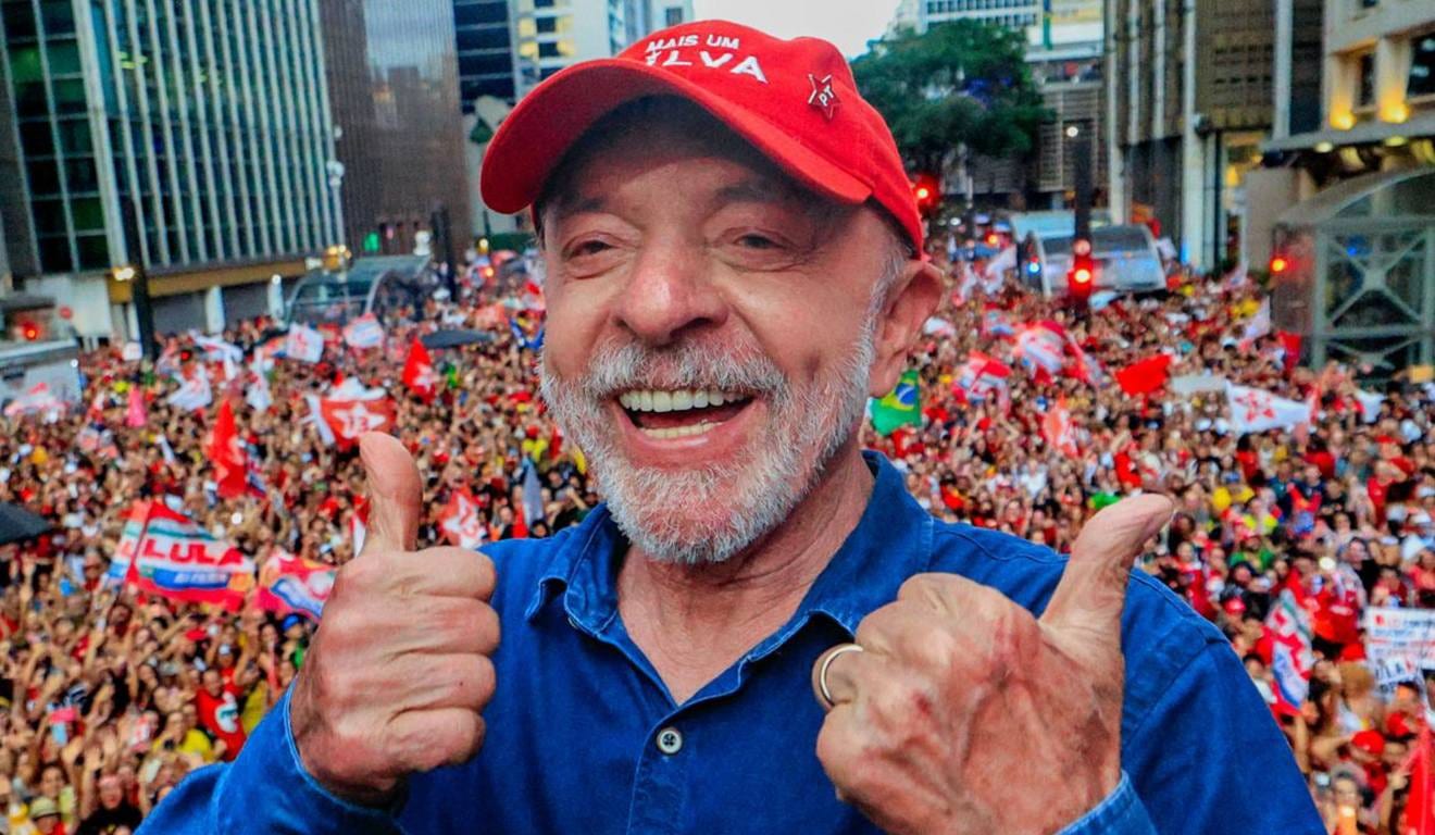 Após chamar Flávio de “malandro carioca”, Lula vence no Rio