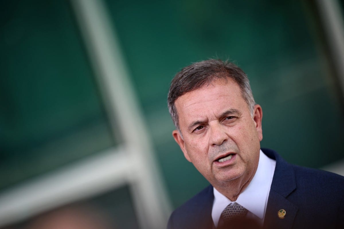 Rogério Marinho se diz surpreso com saída de Flávio Bolsonaro e fala em perseguição política