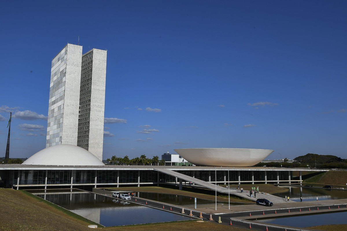 Congresso volta a funcionar, mas votações ficam para depois