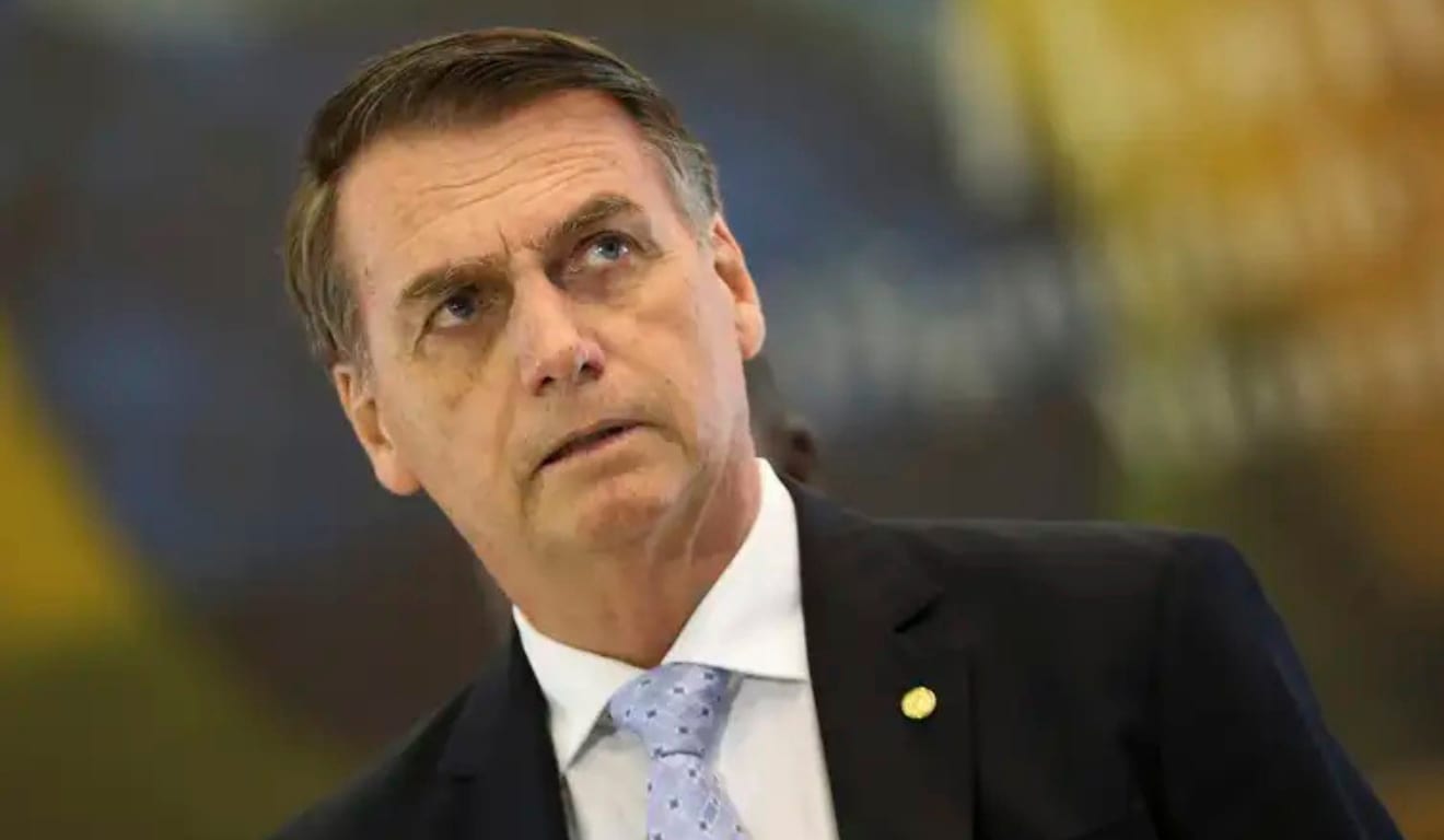 Derrota de Flávio dificulta soltura de Jair Bolsonaro por indulto ou via judicial