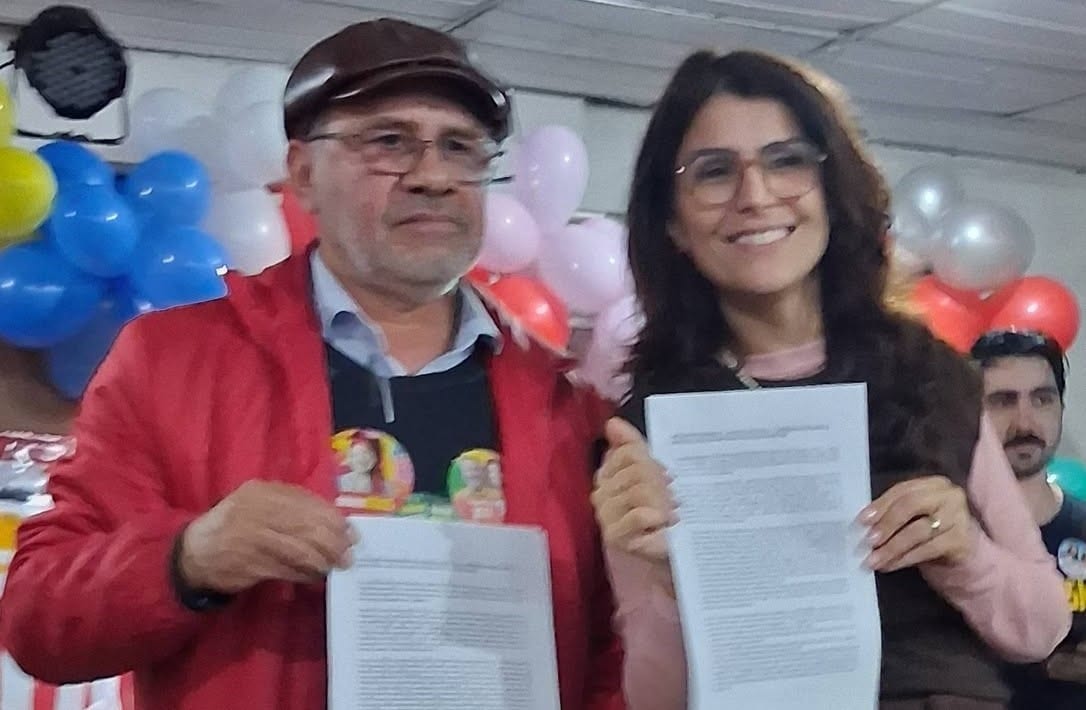 PCdoB de Alegrete entrega a Manuela D’Ávila propostas para o desenvolvimento da Fronteira-Oeste