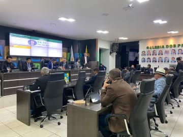 Câmara de Araguaína aprova dois projetos sobre doação de sangue e integração entre gerações