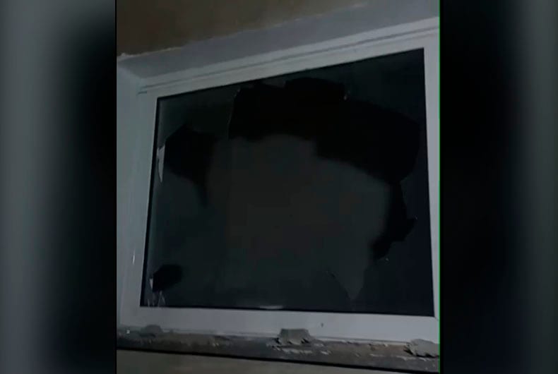 UBS em construção de Vera Cruz foi depredada; janelas e vidros quebrados