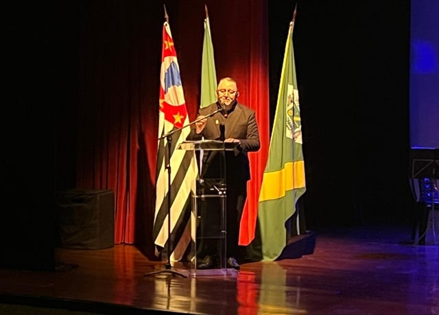 Vereador Lúcio Santa Bárbara vai ao Teatro falar de saúde mental