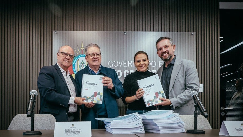 Governo do Estado entrega 29 Livros de Transição para subsidiar próxima gestão