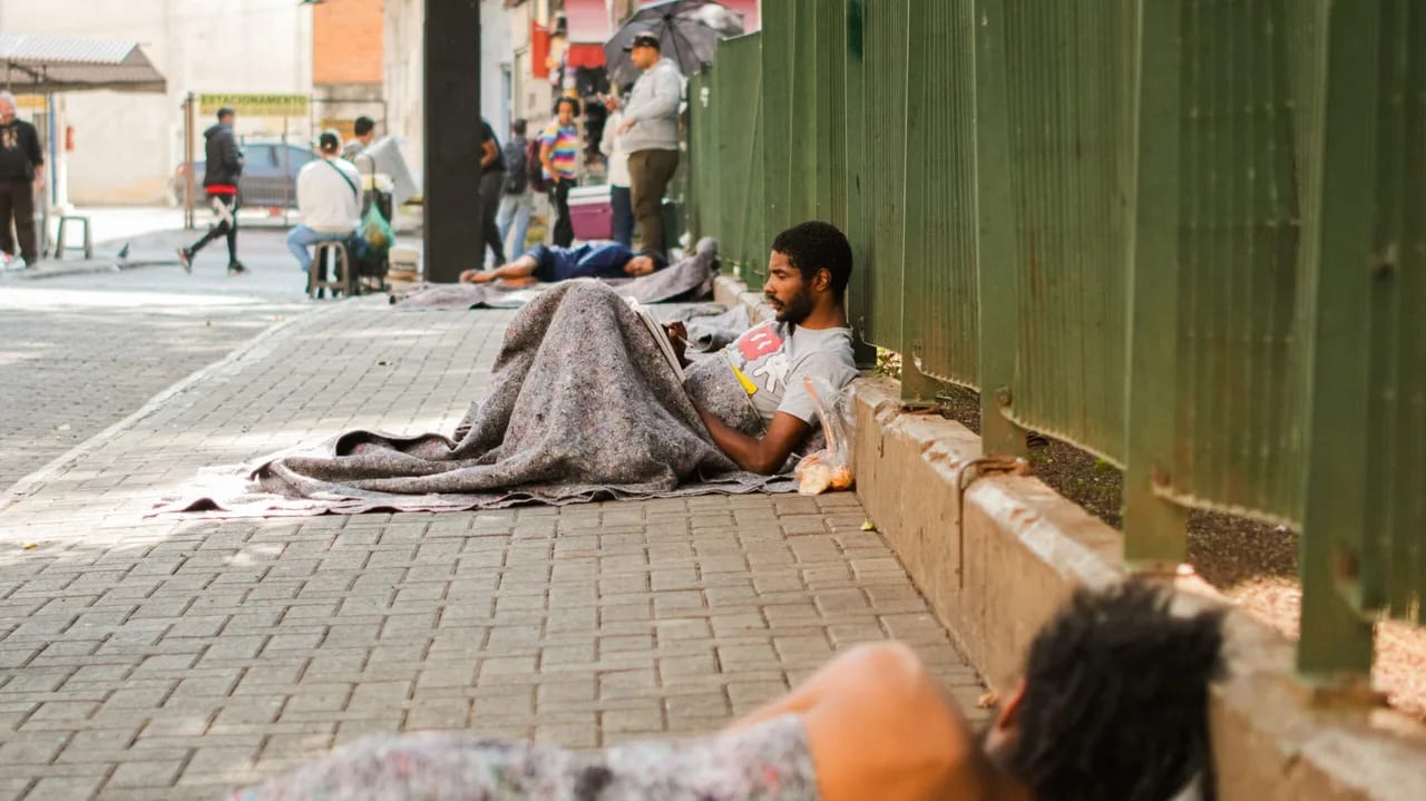 Registros de pessoas em situação de rua no CadÚnico quase dobram até jun/2026