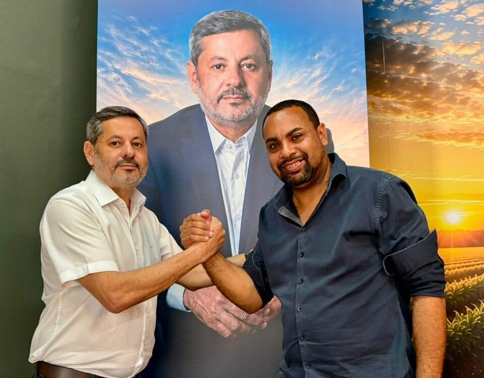 Rogerinho recebe prefeito de Júlio Mesquita para articular demandas regionais
