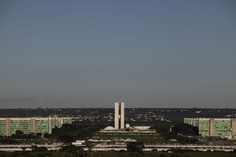 Governo prioriza MP que elimina taxa sobre compras internacionais de até US$ 50
